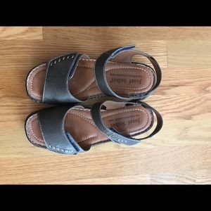 Gray Comfort Sandals